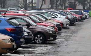 Místa pro nová parkoviště se hledají těžko