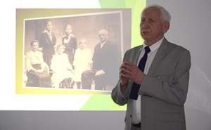 RKKA Beseda lékař malá.jpg