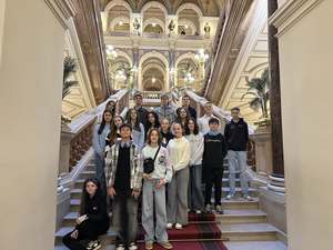 Parlament.jpg
