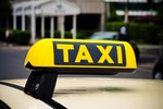 taxi-3504010_960_720.jpg