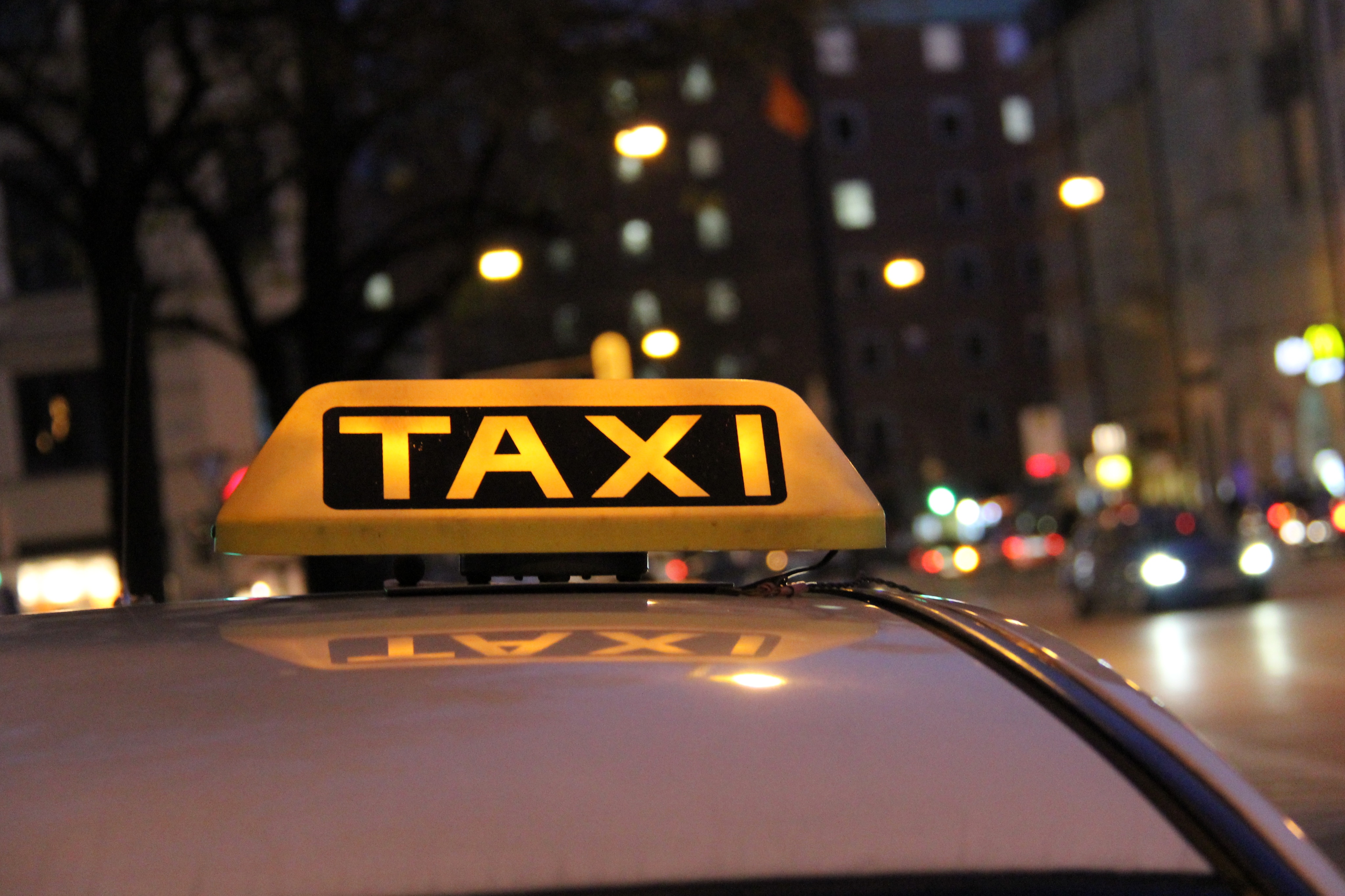 taxi-nachtfahrt-10578439993-.jpg